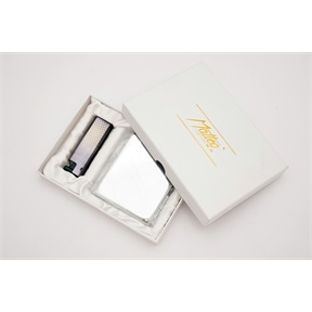 AJÁNDÉKSZETT - CIGARETTATÁRCA + VIHAR ÖNGYÚJTÓ EZÜST 90301 AJÁNDÉKSZETT - CIGARETTATÁRCA + VIHAR ÖNGYÚJTÓ EZÜST 90301
