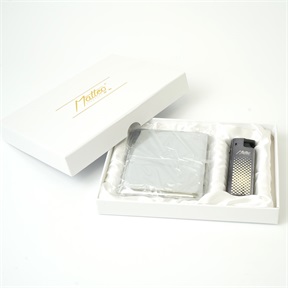 AJÁNDÉKSZETT - CIGARETTATÁRCA + VIHAR ÖNGYÚJTÓ EZÜST 90301 AJÁNDÉKSZETT - CIGARETTATÁRCA + VIHAR ÖNGYÚJTÓ EZÜST 90301